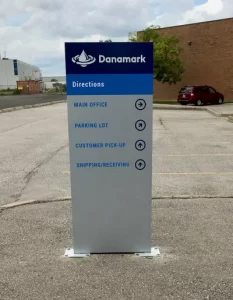 Post & Panel Signs mississaugasigncompany post panel 11 233x300